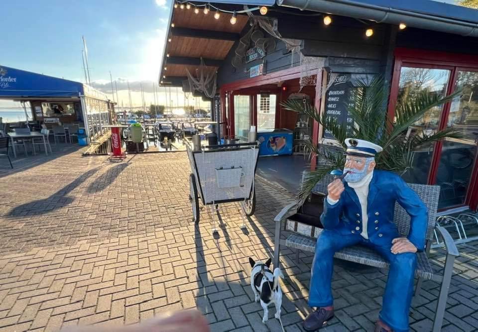 Seeliebe, 300 Meter Zum Wasser, Mit Terrasse Und Garten Lembruch Extérieur photo
